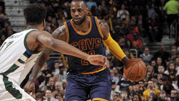 LeBron, Love lead drama-less Cavaliers past Bucks 113-104