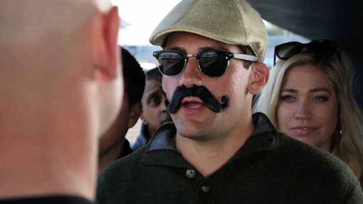 Watch: Nathan Eovaldi goes undercover as Yankees beat writer