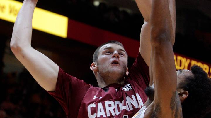 Punter gets 36 as Tennessee tops No. 24 South Carolina 78-69 Punter gets 36 as Tennessee tops No. 24 South Carolina 78-69