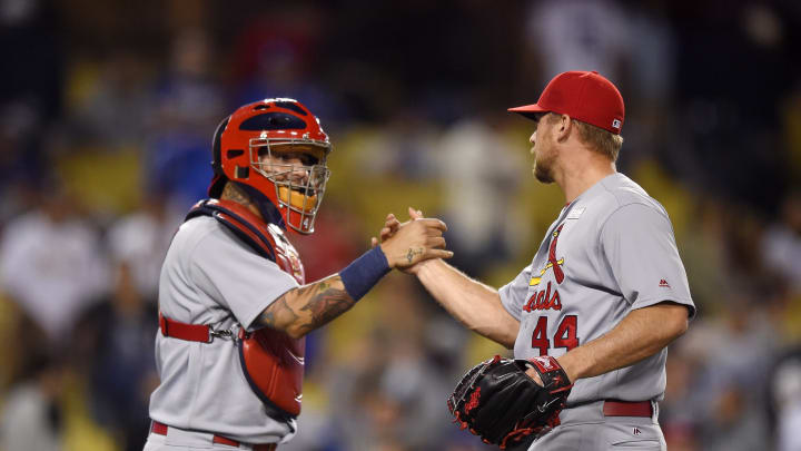 Molina's pinch-hit double lifts Cardinals over Dodgers 5-2
