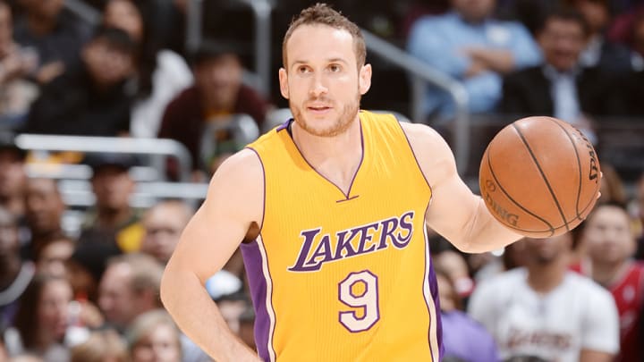 Watch: Huertas hides behind Heat coach, steals ball from Dragic Watch: Huertas hides behind Heat coach, steals ball from Dragic