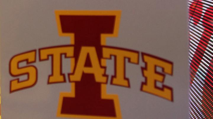 Weightlifter dies after 315-pound barbell drops on his neck