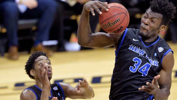 Dou-Bulls: Buffalo wins men's and women's MAC titles Dou-Bulls: Buffalo wins men's and women's MAC titles