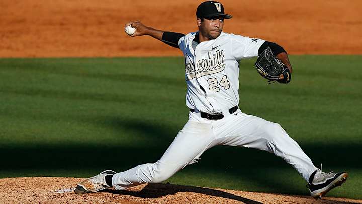 NCAA baseball tournament regionals preview: Which teams will advance?