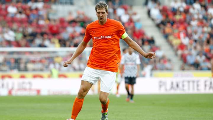 Watch: Dirk Nowitzki imitates Simone Zaza’s penalty miss