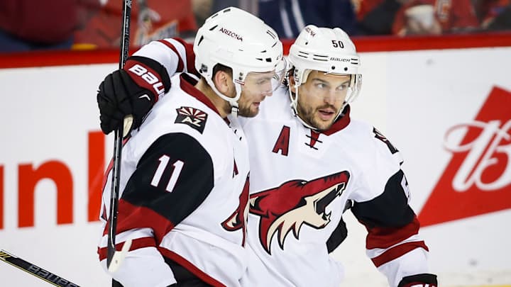 Coyotes snap road winless streak with 4-1 win over Flames
