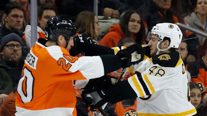 Connolly's late 3rd-period goal lifts Bruins past Flyers Connolly's late 3rd-period goal lifts Bruins past Flyers