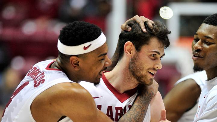 Norris leads Alabama upset of No. 19 South Carolina, 73-50