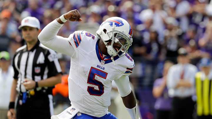 Ravens go on defensive in 13-7 win over Bills Ravens go on defensive in 13-7 win over Bills