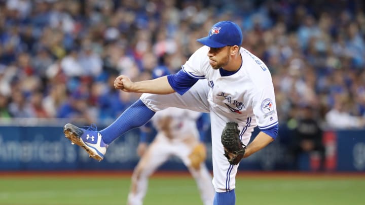 Encarnacion hits 10th-inning HR, Blue Jays beat Orioles 4-3