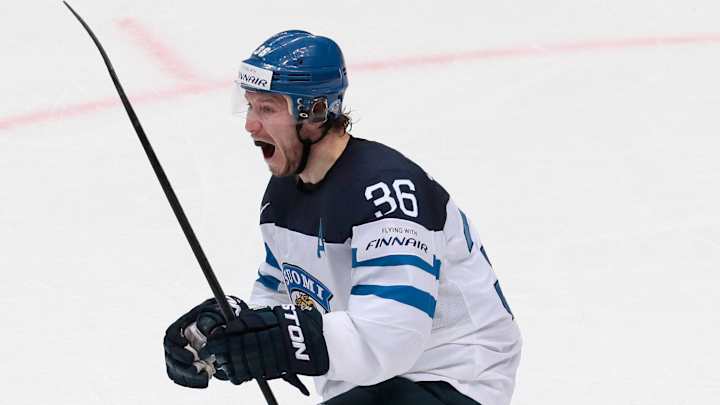 Finland beats Russia 3-1 to reach world ice hockey final