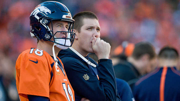 Broncos bench Brock Osweiler for Peyton Manning mid-game Broncos bench Brock Osweiler for Peyton Manning mid-game