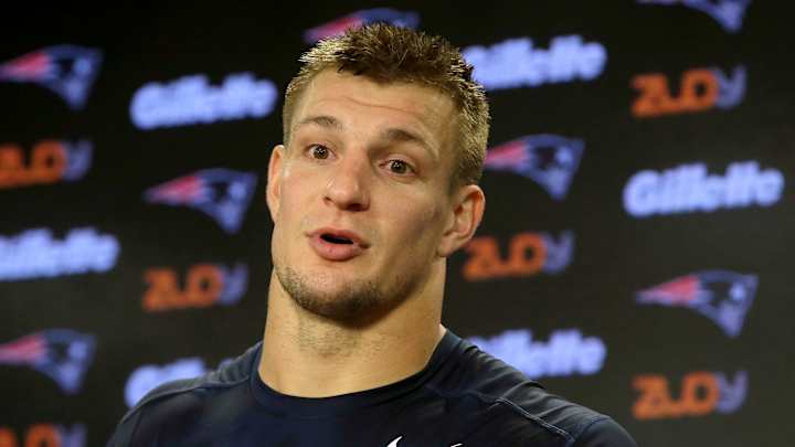Patriots' Gronkowski on IR after season-ending back surgery