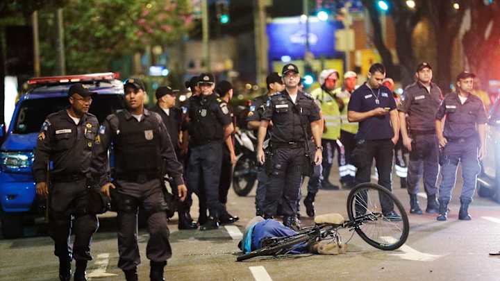Man shot dead near Maracana after Olympic opening ceremony