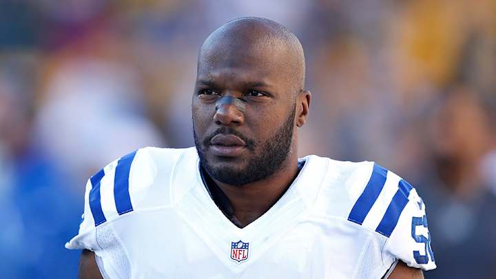 Colts’ D’Qwell Jackson fined $1,000 for assault conviction