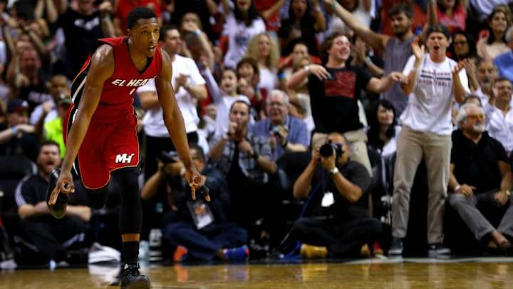 Heat’s Josh Richardson wandered onto a live TV set while texting Heat’s Josh Richardson wandered onto a live TV set while texting