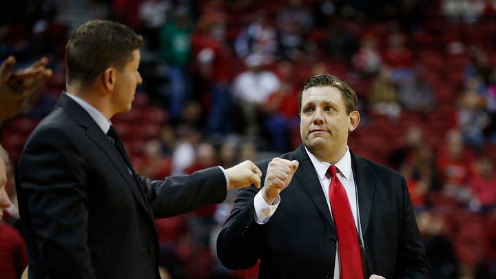 UNLV defeats New Mexico 86-74 in coach Todd Simon's debut UNLV defeats New Mexico 86-74 in coach Todd Simon's debut