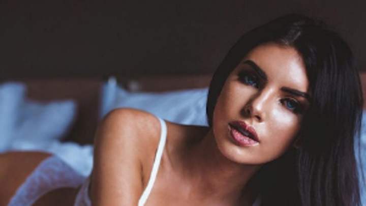 Monday's P.M. Hot Clicks: Nicole Thorne; Russia's cheating
