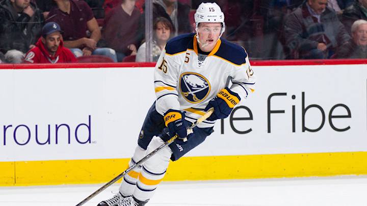 Watch: Sabres’ Eichel sets up goal with no-look assist Watch: Sabres’ Eichel sets up goal with no-look assist
