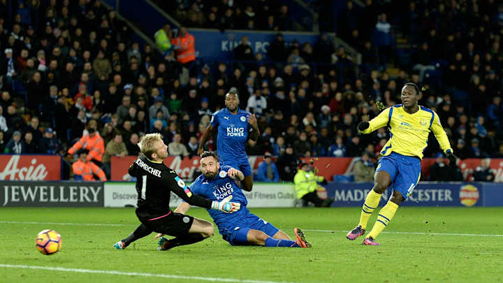Struggling Leicester loses 2-0 to Everton in EPL