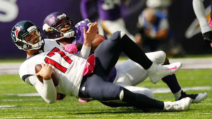 Brock Osweiler hasn't looked like the answer for the Texans Brock Osweiler hasn't looked like the answer for the Texans