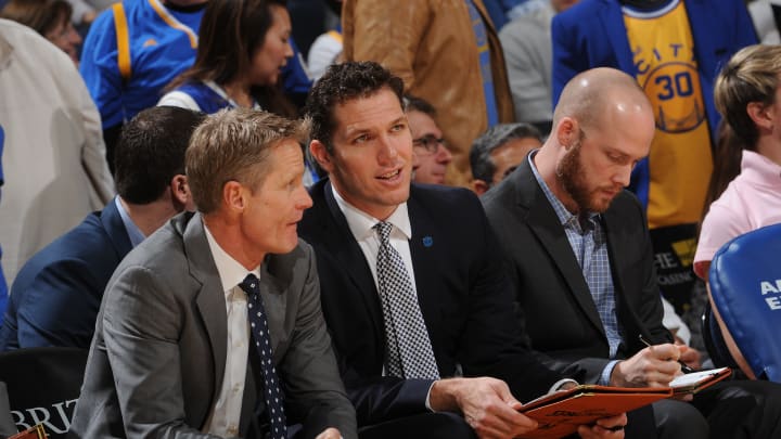 Warriors grant Lakers permission to interview Luke Walton