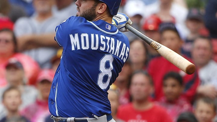 Royals rally with 4 in 9th; beat Red Sox 8-6