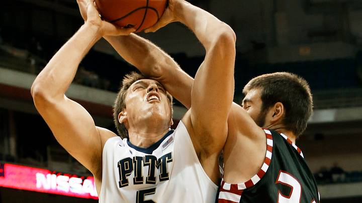 Young leads Pitt to easy win over Eastern Washington 84-51 Young leads Pitt to easy win over Eastern Washington 84-51