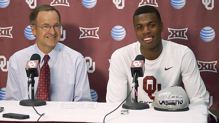 Oklahoma players focused on Big 12 tourney, not fraternity's racist chants Oklahoma players focused on Big 12 tourney, not fraternity's racist chants