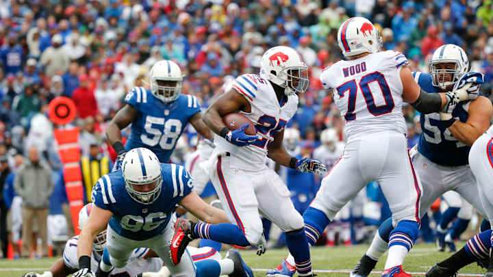 RB McCoy stays in Bills lineup, WR Bowe debuts for Browns RB McCoy stays in Bills lineup, WR Bowe debuts for Browns