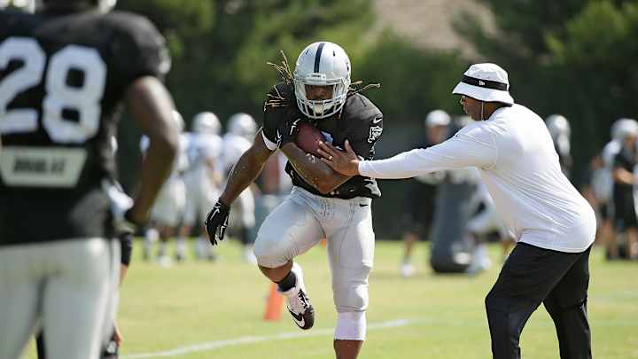 Trent Richardson returns to practice for Raiders Trent Richardson returns to practice for Raiders
