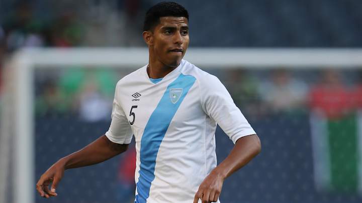 Watch: FC Dallas, Guatemala D Moises Hernandez pulls off triple nutmeg