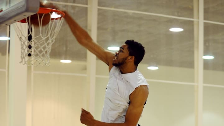 Potential top pick Karl-Anthony Towns works out for Wolves