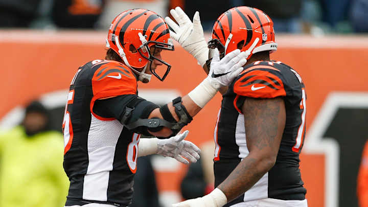 Andy Dalton's 3 TD passes lead Bengals over Rams 31-7