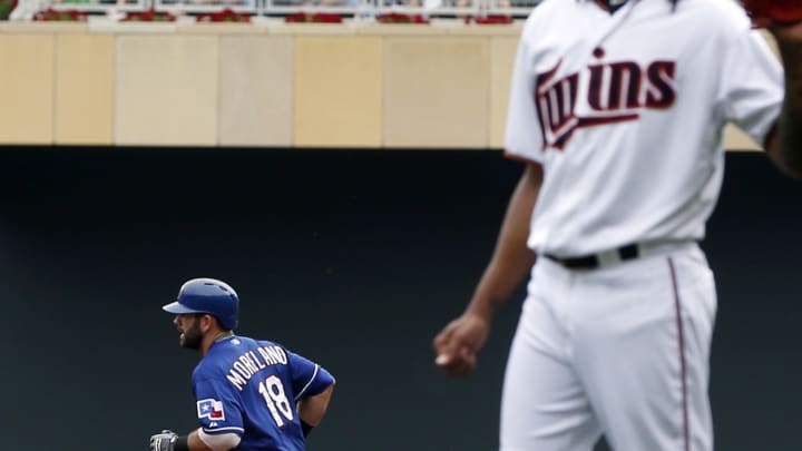 Santana, Twins blow early 4-run lead, fall to Rangers