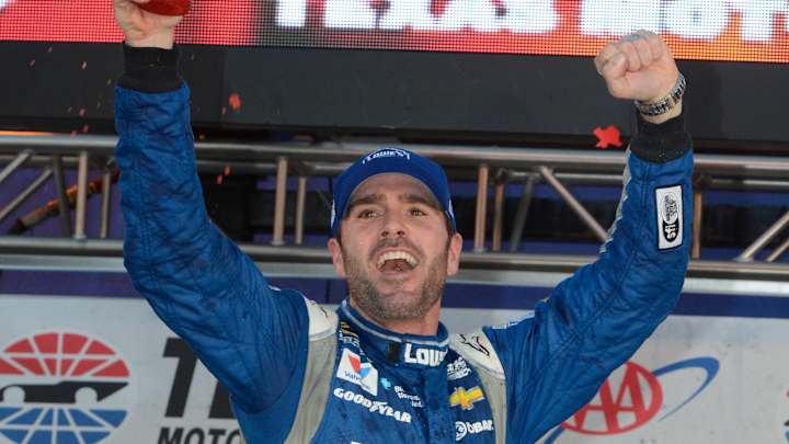 Johnson passes Keselowski late for 4th Texas fall win in row