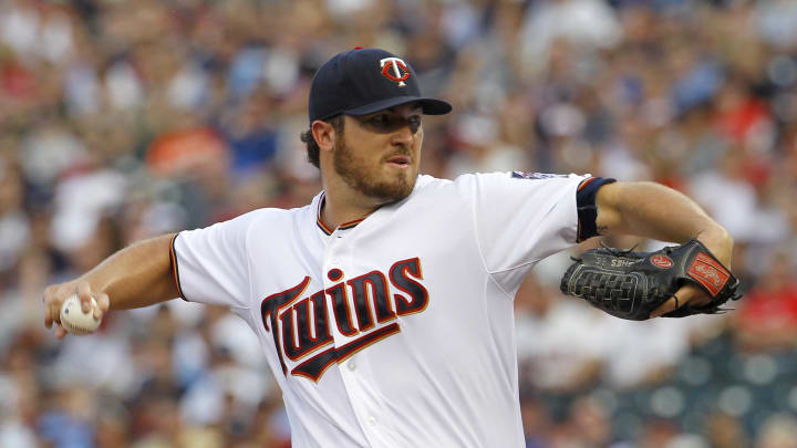 Hughes shines against former team, Twins beat Yankees 10-1