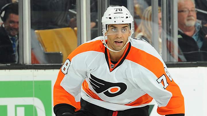 Paris-born Pierre-Edouard Bellemare wears France flag on helmet