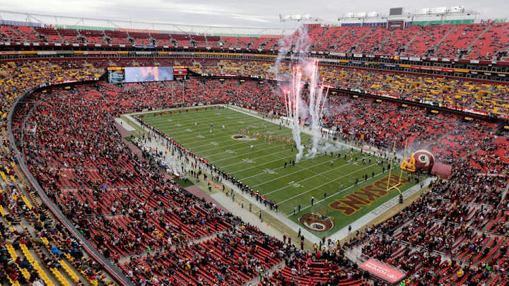 New York Giants fan purchases TheWashingtonRedskins.com