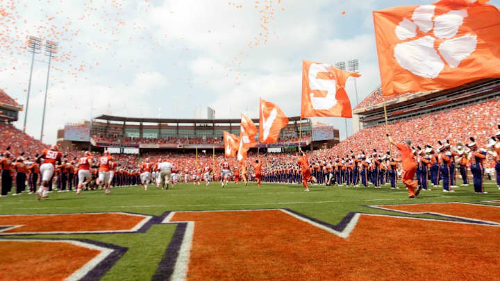 Dabo Swinney’s golf club made a mini-Clemson football field