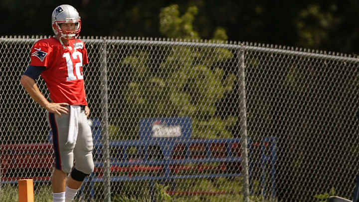 Tom Brady jokes he had an "enjoyable offseason" at Patriots gala