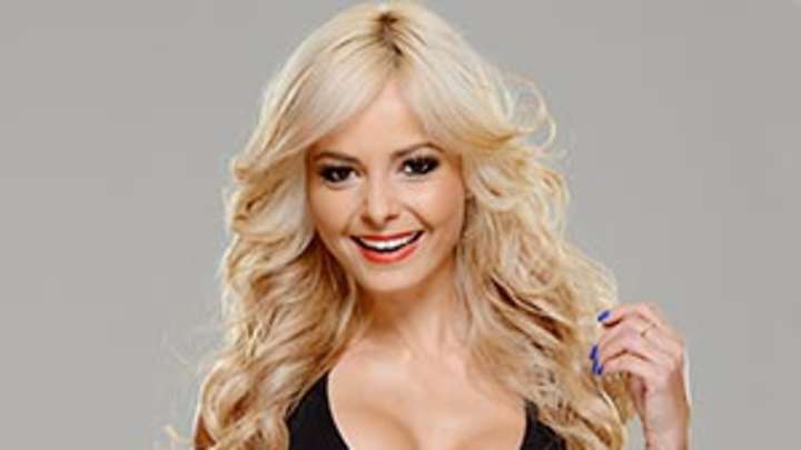 Wed. A.M. Hot Clicks: Jhenny Andrade; Frank Kaminsky Dancing Machine