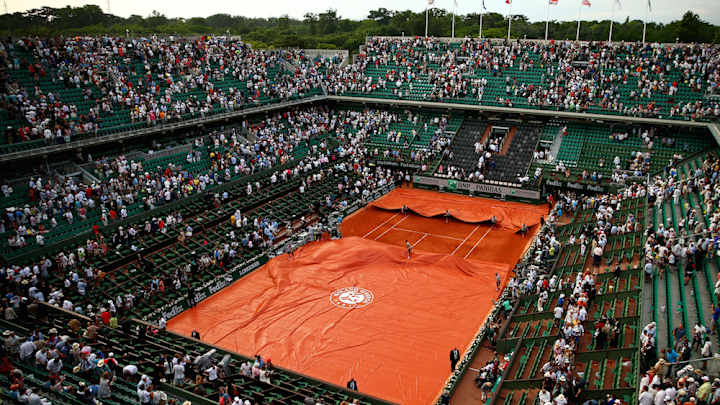 2015 French Open: Djokovic, Murray semifinal to resume Saturday