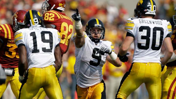 Iowa to honor former star Tyler Sash during Iowa St game
