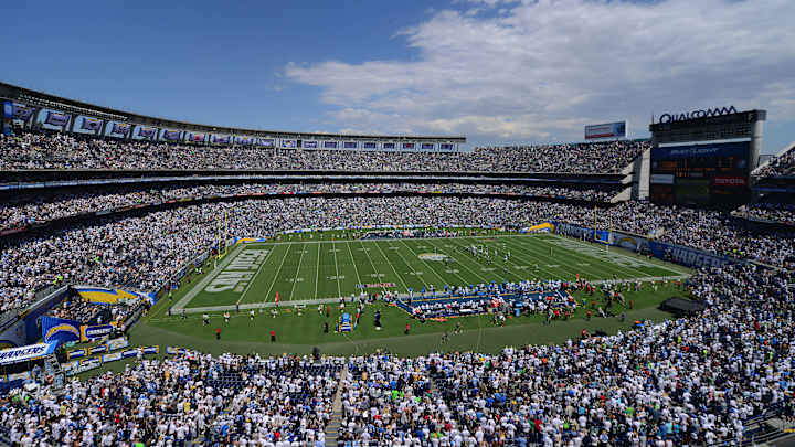 San Diego stadium committee to meet with Chargers San Diego stadium committee to meet with Chargers