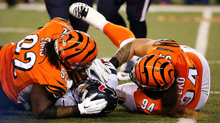 Texans QB Brian Hoyer (concussion protocol) leaves game