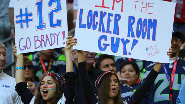 Check out this fan's awesome Deflategate sign at the Super Bowl