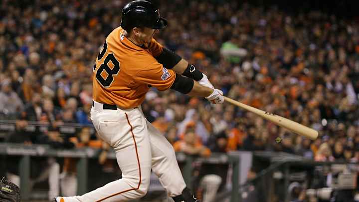 Posey's 2-run HR, 3 RBIs power Giants past Braves, 4-2