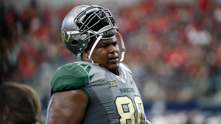 Watch: 6'7", 410-pound Baylor TE LaQuan McGowan scores touchdown