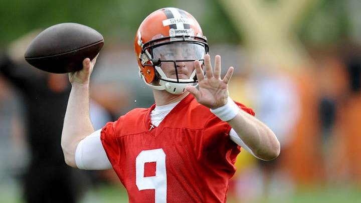 Browns QB Connor Shaw out 'extended period' with broken thumb Browns QB Connor Shaw out 'extended period' with broken thumb